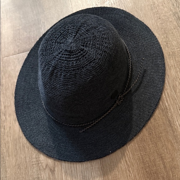Rip Curl Tan and Black Straw Fedora Hat - Picture 3 of 6